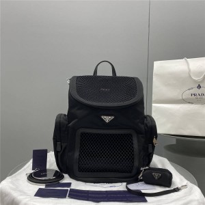 prada英国官网普拉达代购Re-Nylon 再生尼龙和Saffiano 皮革宠物包2VZ083